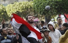 إحتدام الثورة (26).jpg