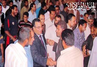 الاهالى استقبلو الحسينى بحفاوة بالغة.jpg