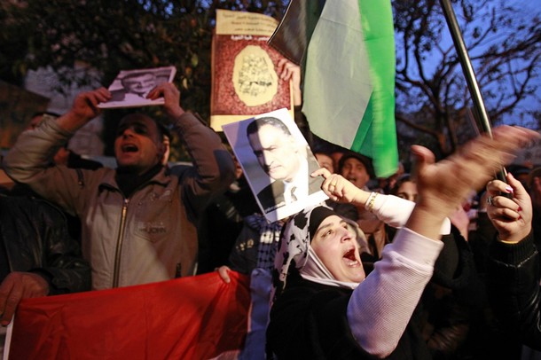 ملف:إحتدام الثورة (205).jpg