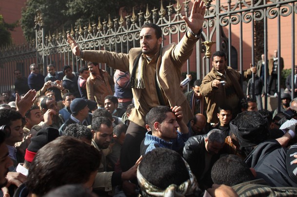 ملف:إحتدام الثورة (525).jpg