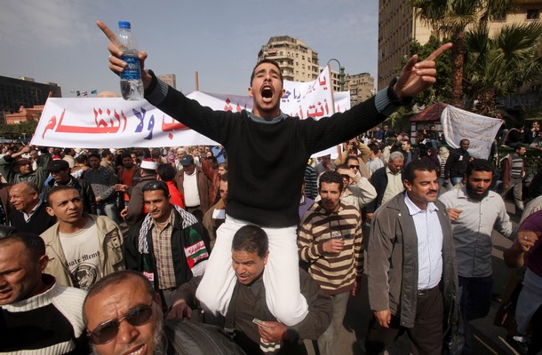 ملف:إحتدام الثورة (95).jpg