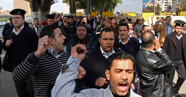 ملف:ثورات الشرطة.jpg