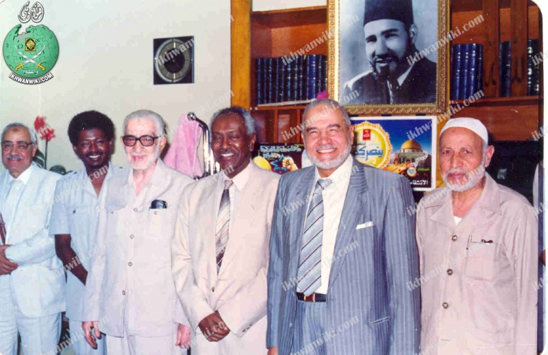 ملف:الأستاذ-أحمد-حسنين-والمستشار-الهضيبي.1.jpg