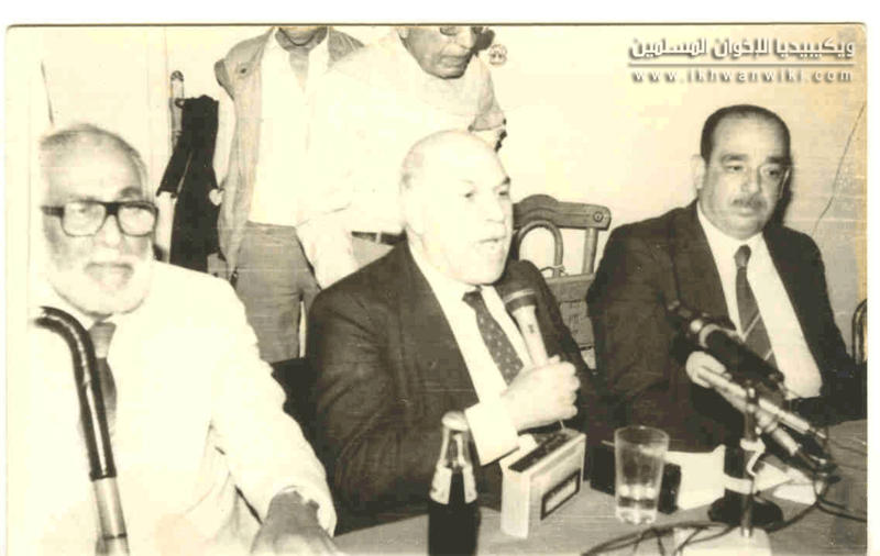 ملف:الأستاذ-محمد-حامد-أبو-النصر-والأستاذ-فتحي-رضوان.png