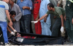 أحد ضحايا مركب رشيد.jpg