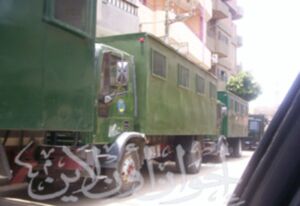 جحافل سيارات الامن.jpg
