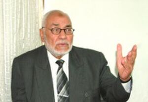 المرشد العام يستنكر رفع نائبين للاحذية في البرلمان.jpg