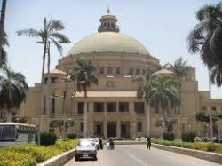 الانقلاب يطبق نظرية الحجار في الجامعات.jpg